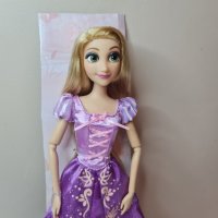 Оригинална кукла Рапунцел (Рапунцел и разбойникът) - Дисни Стор Disney store , снимка 16 - Кукли - 39131178