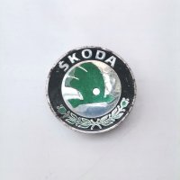 Оригинална капачка за джанта за Skoda 6U0601151L, снимка 1 - Аксесоари и консумативи - 43544904