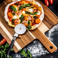 Дъска и нож за пица Laguiole Style de Vie Premium Line, снимка 2 - Прибори за хранене, готвене и сервиране - 43778104