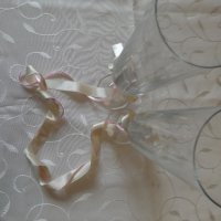 Сватбени чаши с украса от сатен и тюл, снимка 4 - Други - 39984196