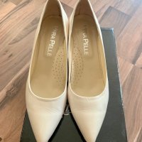 Бели дамски обувки Ingiliz, снимка 1 - Дамски обувки на ток - 33510761