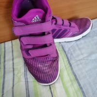 Лилави маратонки Adidas, снимка 2 - Детски маратонки - 26417333