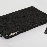 Дамска чанта тип плик в черно, бяло и сребристо Револвер марка Borro , снимка 3 - Чанти - 28650299