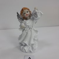 Ангел изправен с фенер- Модел А, снимка 2 - Статуетки - 37925919