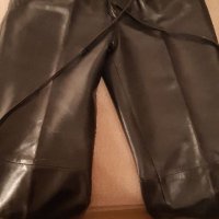 Черен дамски панталон от естествена кожа, снимка 1 - Панталони - 38696371