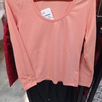 Дамска блузка , снимка 1 - Блузи с дълъг ръкав и пуловери - 40004838