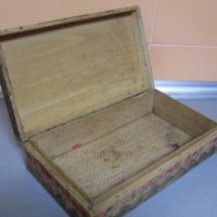 Стара дървена кутия., снимка 8 - Антикварни и старинни предмети - 43375487
