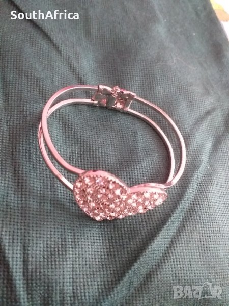 Гривна със сърце в камъни-Нова!, снимка 1