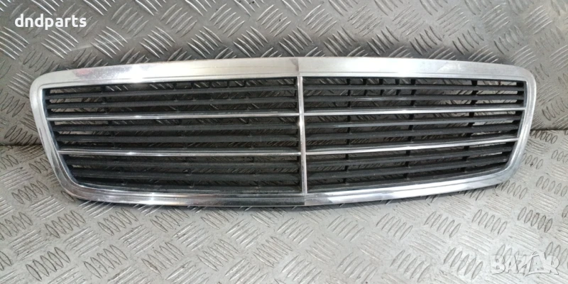 Решетка преден капак Mercedes C-Class W203 2002г.	, снимка 1