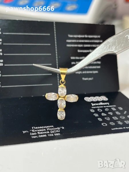 Златна висулка 18К / Златен Кръст 18К, снимка 1