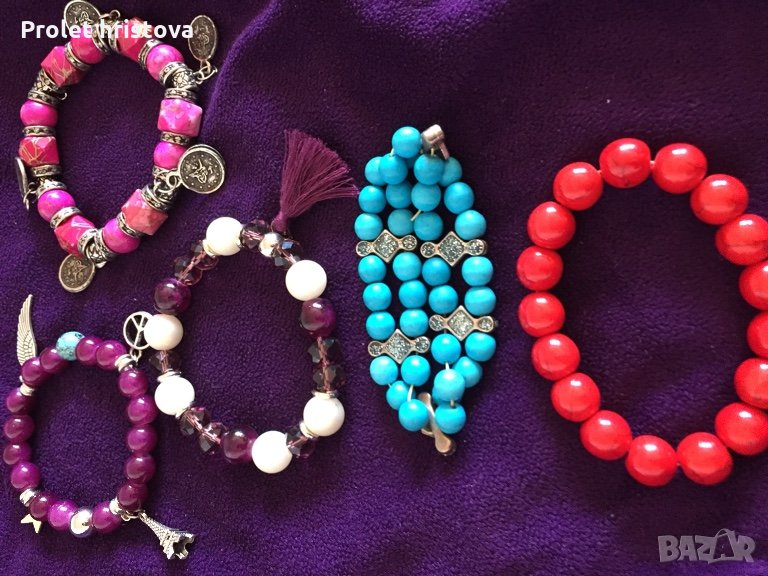 Гривни с камъни, снимка 1
