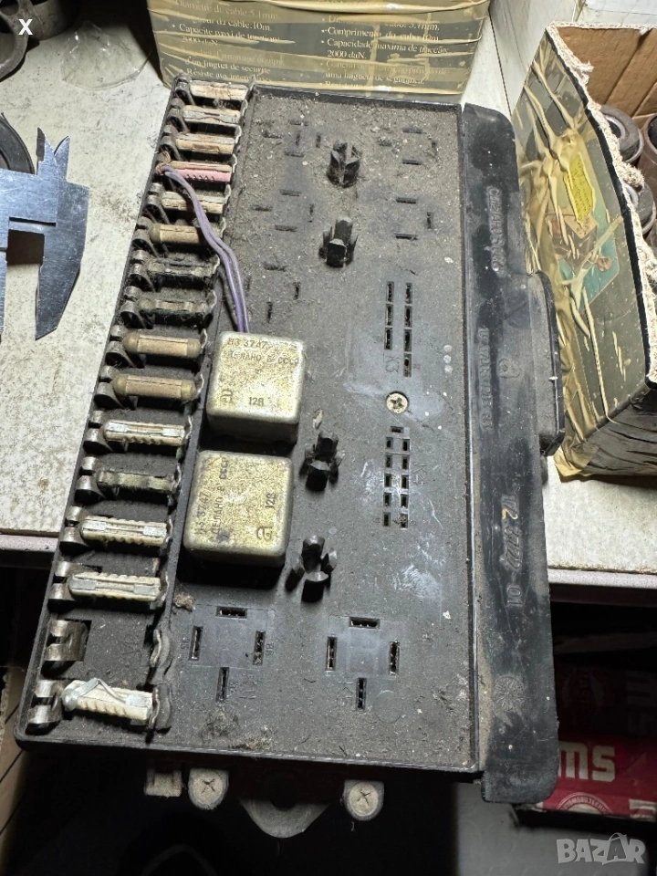 БЛОК ПРЕДПАЗИТЕЛИ, БУШОНИ ВАЗ ЛАДА САМАРА 2108 2109 21099 Блок предохранителей 17.3722-01 СССР, снимка 1