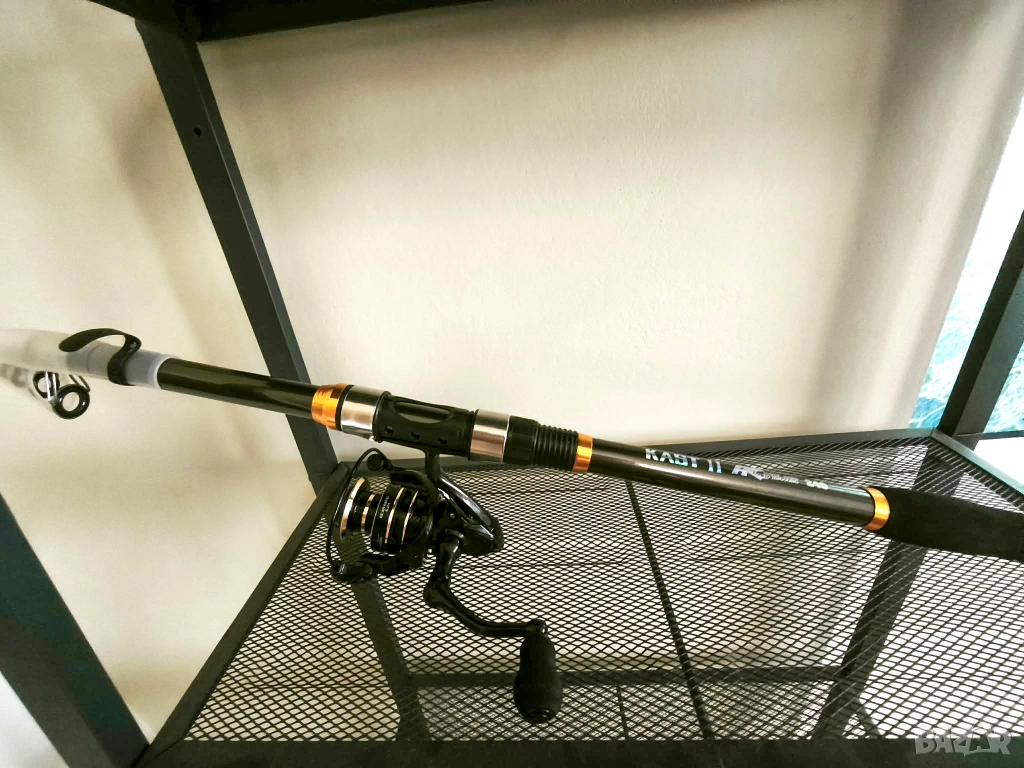 Ултра-лека телескопична въдица 2.40м с макара, снимка 1