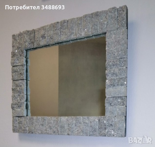 ОГЛЕДАЛО със залепени ръчно дялани парченца от сив мрамор, снимка 1