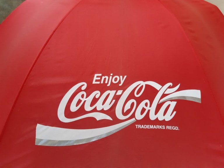 Кока Кола-Ръчен голям прав чадър “Еnjoy Cola-Cola WaveTRADEMARK REGD” от  80-90г в Колекции в гр. София - ID32147852 — Bazar.bg