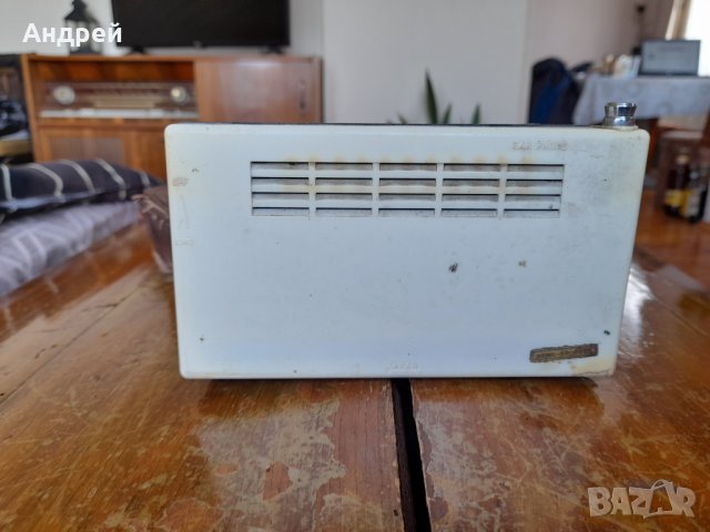 Старо радио,радиоприемник Times, снимка 4 - Антикварни и старинни предмети - 40873197