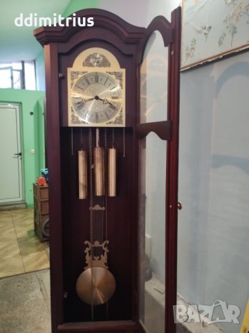 Стар антикварен часовник, снимка 1 - Антикварни и старинни предмети - 43989573
