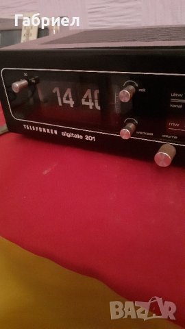 Радио часовник TELEFUNKEN. , снимка 2 - Радиокасетофони, транзистори - 43606226