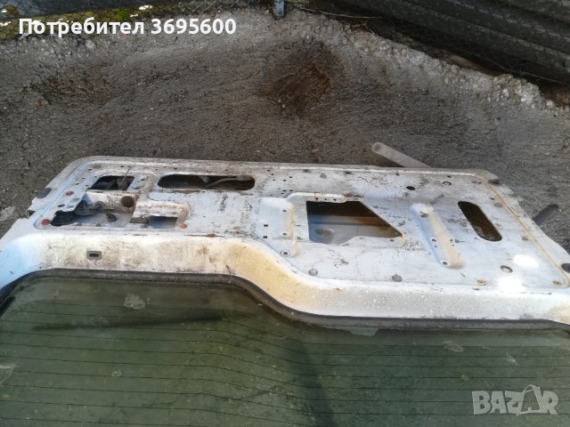 Заден капак/ врата баажник Land Rover Discovery Ленд Ровър Дискавъри, снимка 2 - Части - 43088346