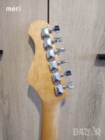 Електрическа китара тип stratocaster, снимка 3 - Китари - 43771197