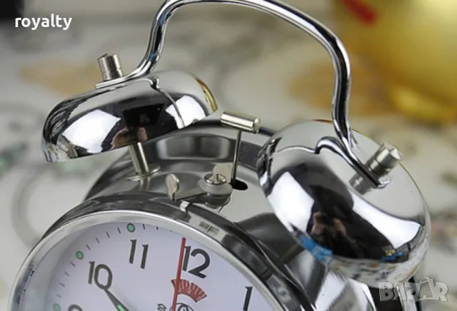 Класически ретро механичен будилник, снимка 13 - Антикварни и старинни предмети - 49145178