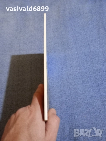 "Яслата на агнешките главички", снимка 2 - Българска литература - 52516213