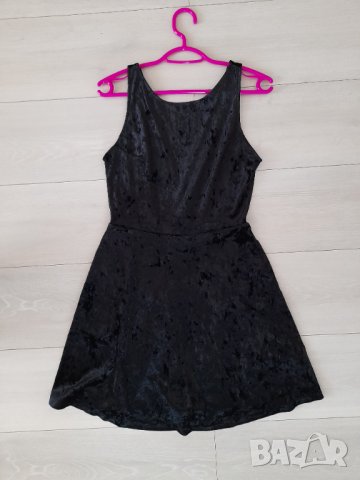 Дамска рокля от кадифе, снимка 3 - Рокли - 37467439