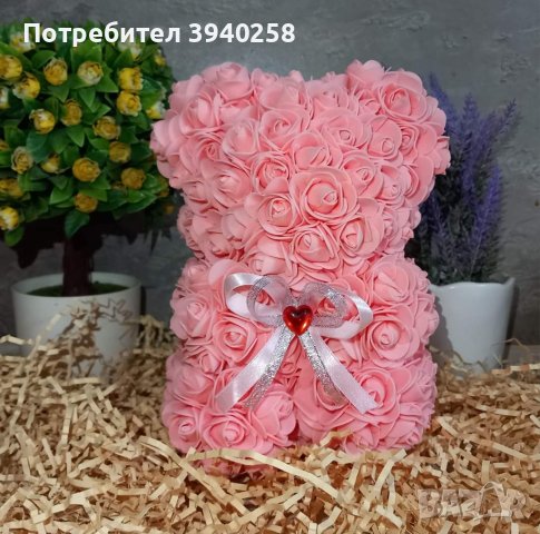 Мече от вечни рози , подарък за жена 