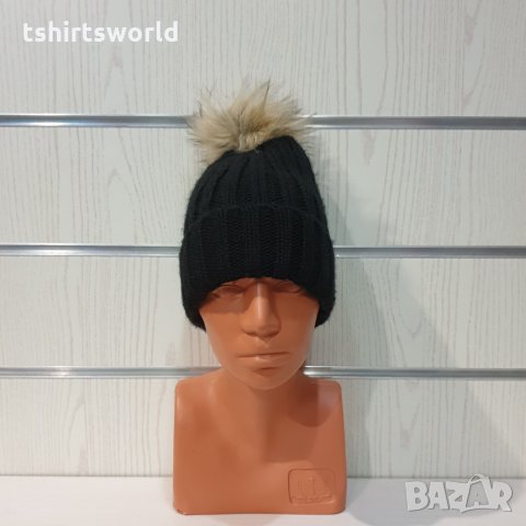 Нова зимна шапка в черен цвят с помпон/пух, снимка 10 - Шапки - 35512585