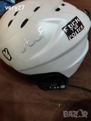 каска , снимка 2 - Аксесоари за велосипеди - 53229171