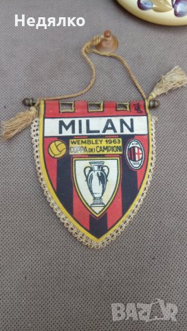 Оригинално флагче на Милан от 1963г,КЕШ, снимка 1 - Футбол - 32786649