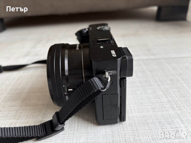 Sony A6000 Mirrorless 24MP + обектив 16-50 mm + аксесоари, снимка 8 - Обективи и филтри - 52628235