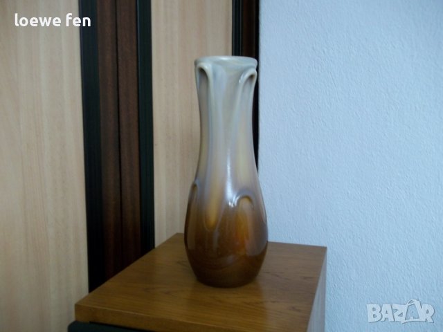 Яка масивна ваза дебело стъкло - тежи около 2 кг! 34 см височина!, снимка 1 - Вази - 39772219