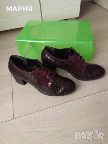 Обувки , снимка 4 - Дамски обувки на ток - 38085819