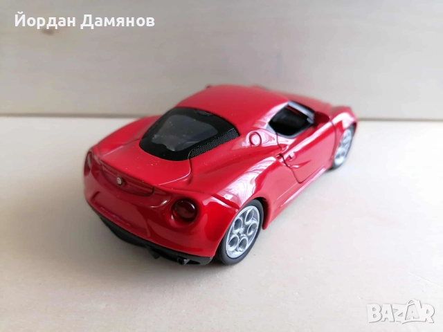 Алфа Ромео 4Ц в мащаб 1:34 , снимка 4 - Колекции - 51853373