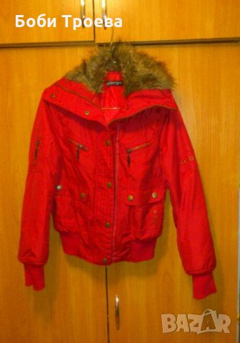 Зимно топло яке,в идеално състояние,почти не е носено,наличен размер (S)