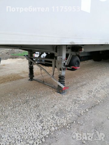 Два броя оси с  от хладилено полуремарке по 1000 лв. броя , снимка 10 - Ремаркета - 37874409