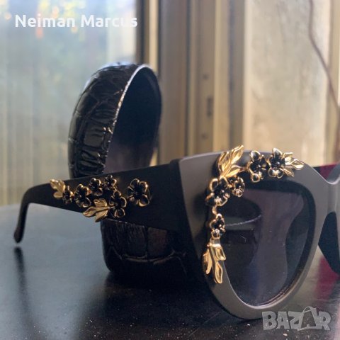 Betsey Johnson, снимка 1