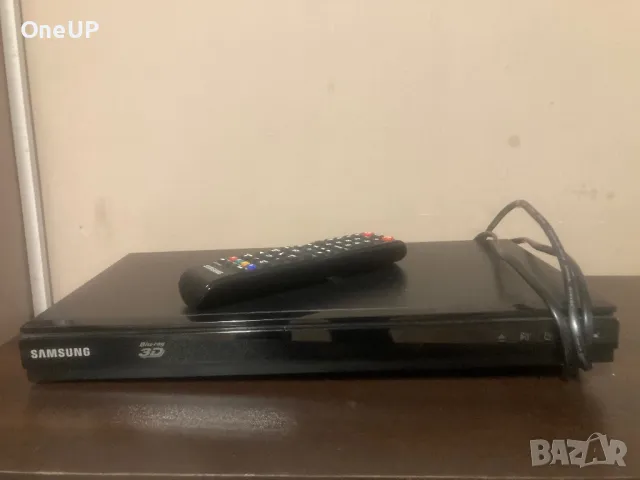 Samsung Blue Ray 3D и подарък, снимка 1