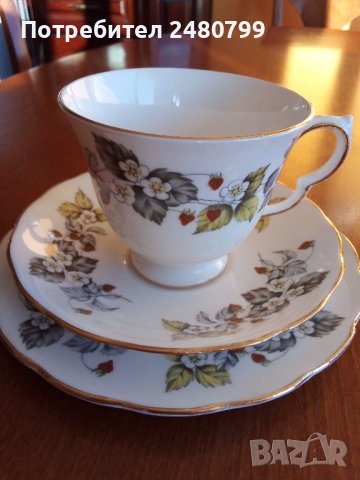 Английски сервиз за чай костен порцелан Royal Vale, снимка 4 - Чаши - 42949300