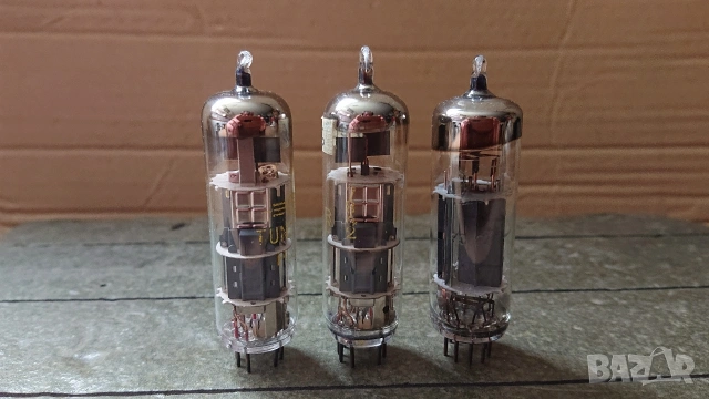 Нова радиолампа TUNGSRAM PCL86. Използвани радиолампи TUNGSRAM PCL86, ZAERIX PCL82. 