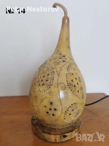 Декоративна лампа от кратуна, снимка 4 - Настолни лампи - 52386175