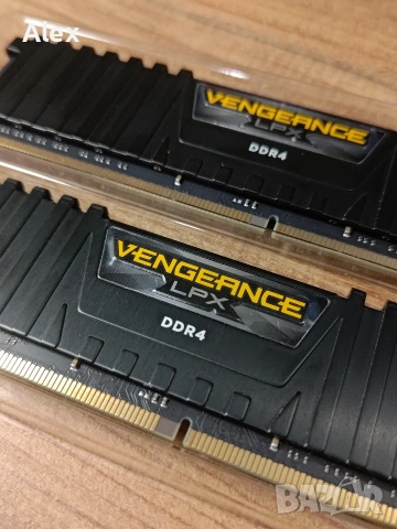 2x16GB / 32gb DDR4 3200mhz Corsair Vengeance