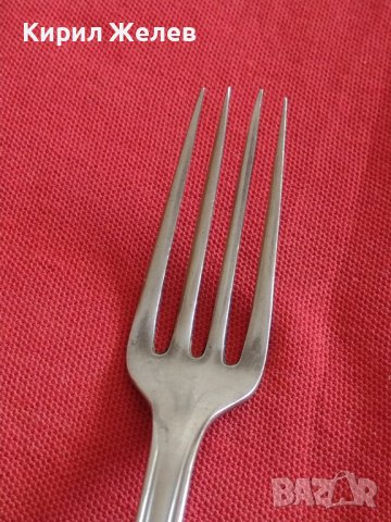 Стара вилица от соца с маркировка П Денев Габрово за КОЛЕКЦИЯ ДЕКОРАЦИЯ БИТОВ КЪТ 35247, снимка 3 - Други ценни предмети - 43831764