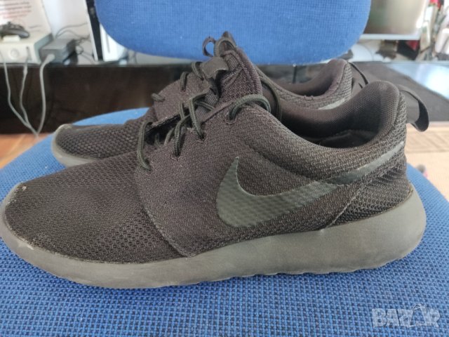 маратонки Nike Roshe Run Triple Black, снимка 3 - Маратонки - 43306576