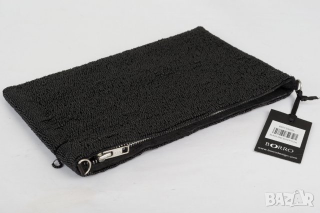 Дамска чанта тип плик в черно, бяло и сребристо Револвер марка Borro , снимка 3 - Чанти - 28650299