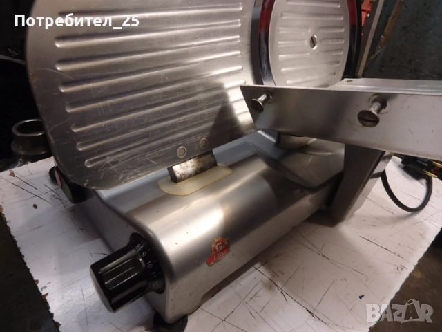 Професионална резачка за колбаси, снимка 3 - Друго търговско оборудване - 52286436