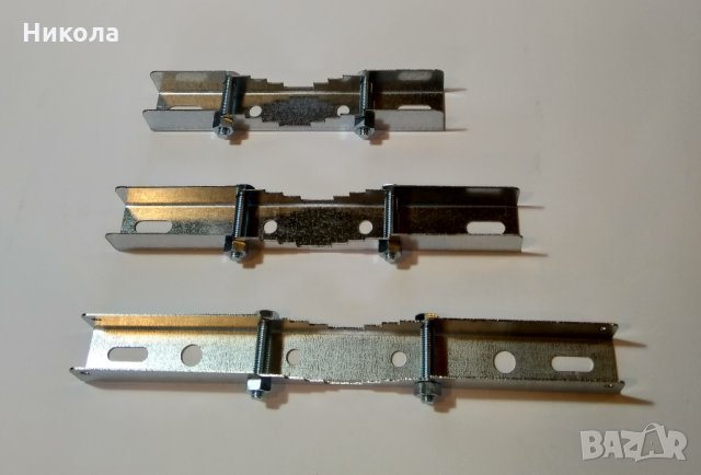 Планка за монтаж на табло на стълб или тръба