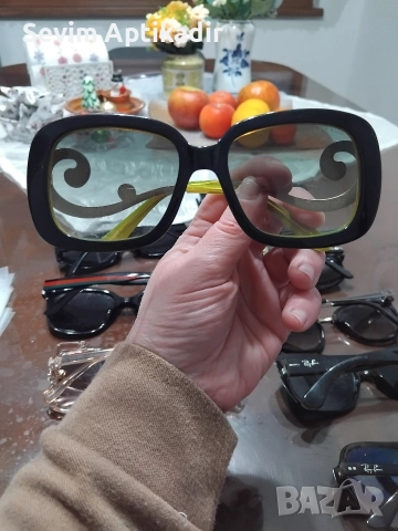 Оргинални маркови слънчеви очила на известни марки, снимка 8 - Слънчеви и диоптрични очила - 52850380