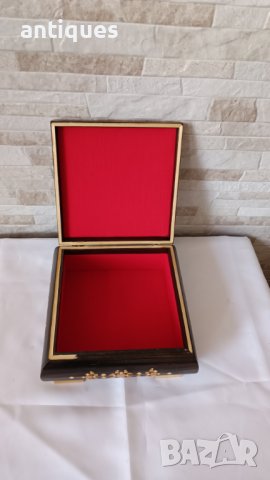 Стара дървена кутия за бижута - украсена с фурнир - №2, снимка 5 - Антикварни и старинни предмети - 43706706